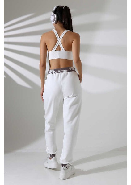 Kadın Beyaz Jogger Sokak Stili Eşofman Altı Ms 1325 modelleri