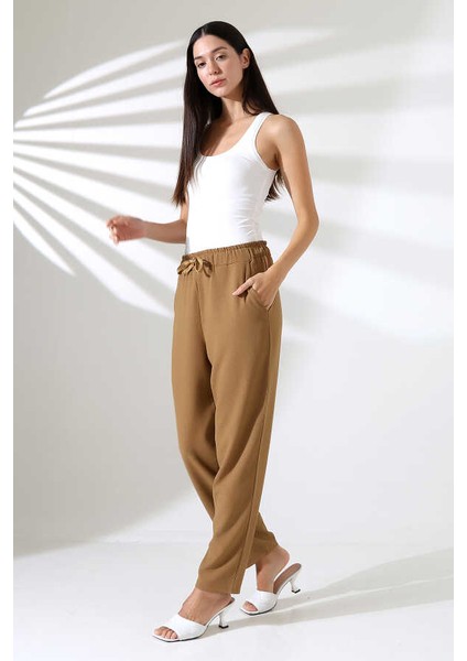 Kadın Kahve Beli Lastikli Havuç Paça Klasik Pantolon Xn 8018 fırsatları