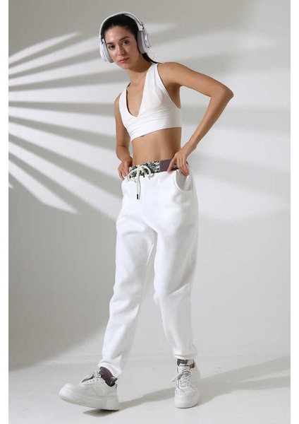 Kadın Beyaz Jogger Sokak Stili Eşofman Altı Ms 1325 fırsatları