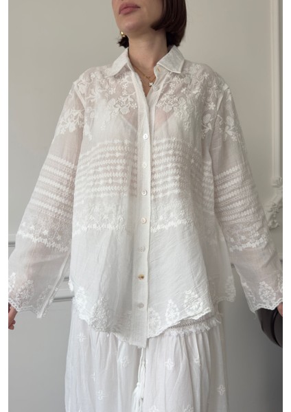 Oversize Nakışlı Gömlek- Beyaz