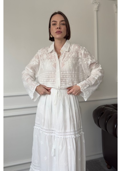 Oversize Nakışlı Gömlek- Beyaz