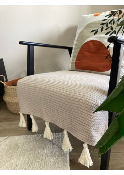 Püsküllü Örgü Desen Koltuk Örtüsü Bej (Tekli Koltuk Için) 70X90 cm