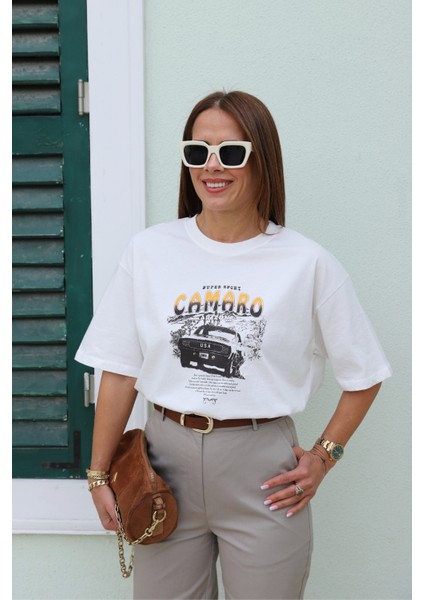 Ekru Oversize Baskı Detay Tshirt