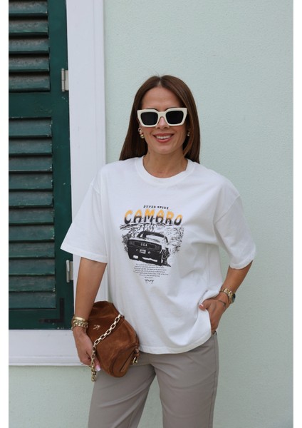 Ekru Oversize Baskı Detay Tshirt