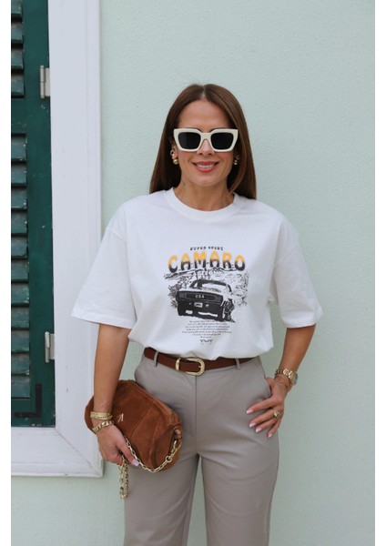 Ekru Oversize Baskı Detay Tshirt