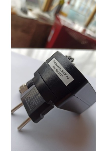 Güç Kaynağı Ünitesi 6075718 24 V Güç Kaynağı Ünitesi, Montajlı M12 Dişi Konnektör, 5 Pimli, A Kodlu. Avrupa, İçin indirimleri