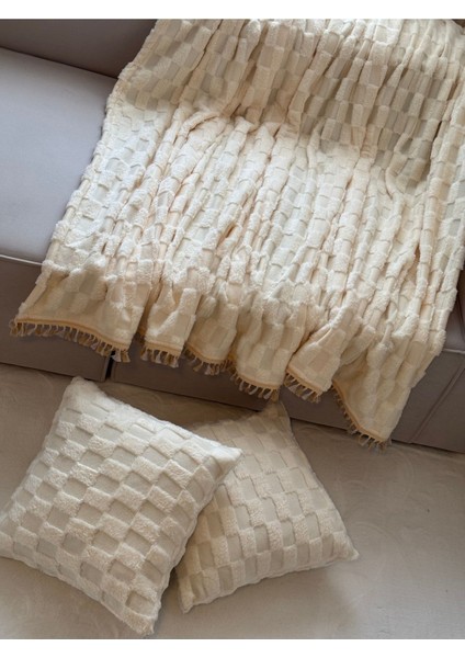 Peluş Püsküllü 2 Kırlent'li Ekru Geometrik Desen Koltuk Örtüsü 170X220CM,43X43CM fiyatları