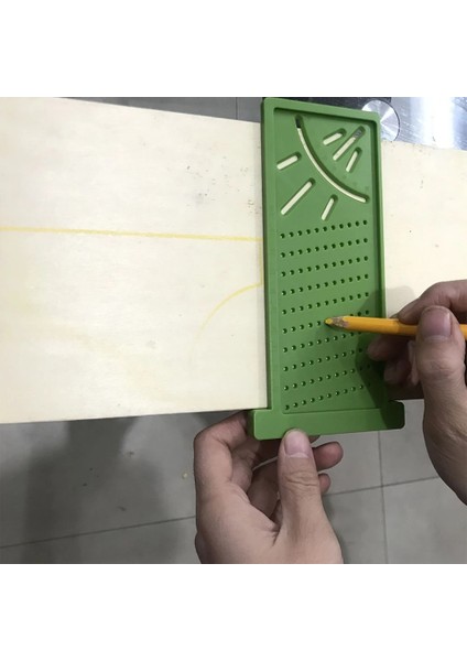 Siyah T Tipi Plastik Açı Cetvel Ağaç Işleme Scriber Mark Hattı Kumpas Marangoz Hassas Ölçme Aracı Ahşap Metrik Mark Ölçer (Yurt Dışından)