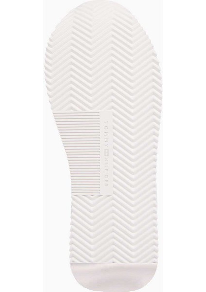 Essential Runner Sneaker indirimleri