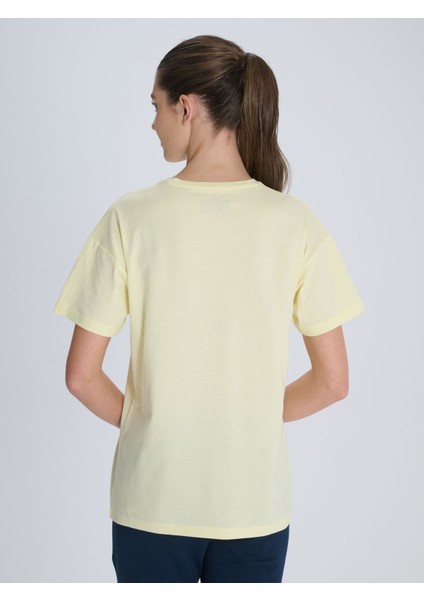 Kadın Trend Fenerbahçe Logolu Tshırt modelleri