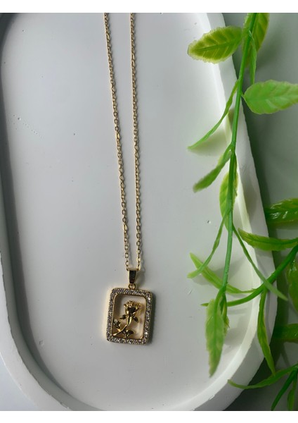 Gül Model Vintage Kolye