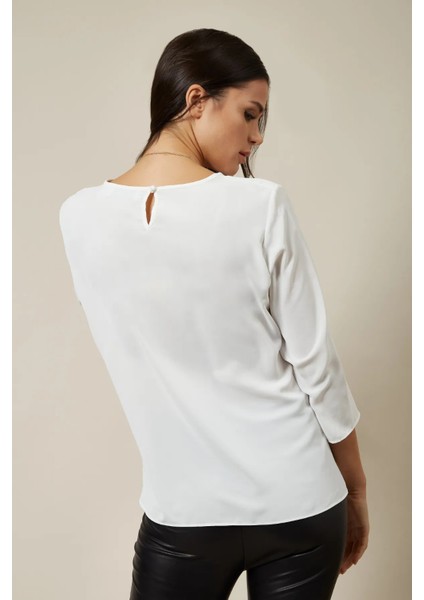 Beyaz 3/4 Kollu Katmanlı Oversize Kadın Bluz