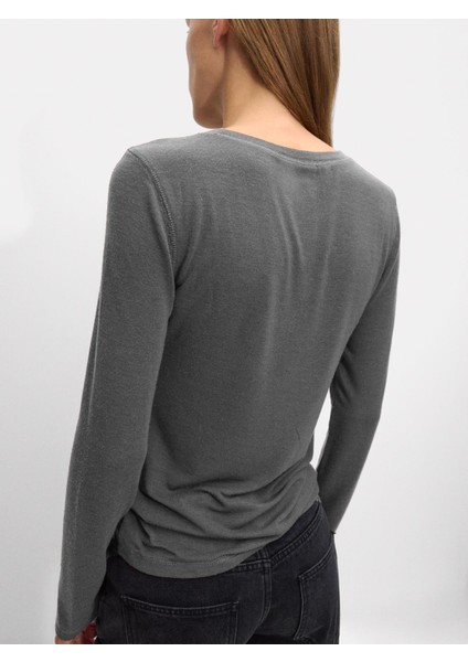 Uzun Kollu T-Shirt modelleri