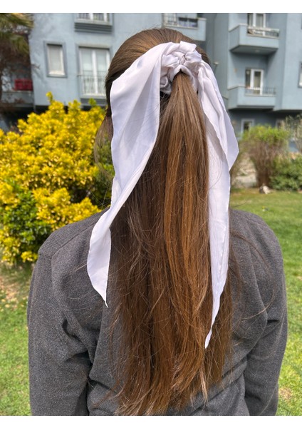 Saten Kadın Fular Model Beyaz Lastikli Saç Tokası modelleri