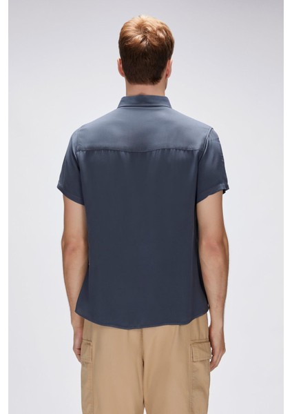 22.01.30.001 Frank Erkek Kısa Kol Gömlek fırsatları
