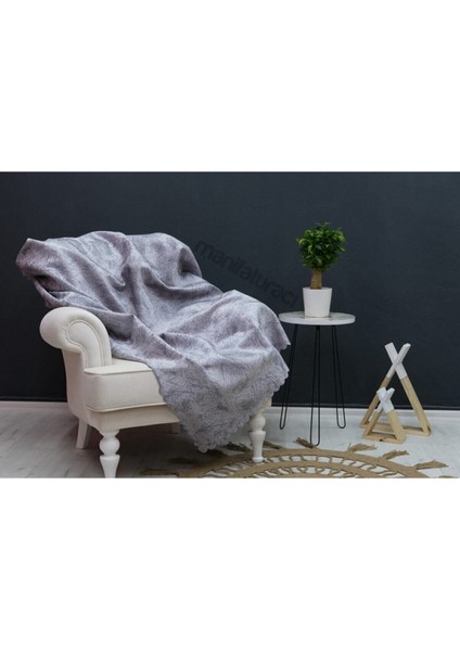 Süngerli Damar Desenli Koltuk Çekyat Parlak ve Kaymaz Örtü