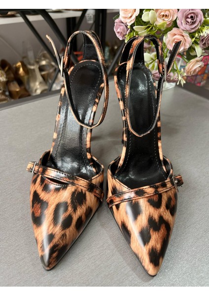 Leopar Trend Model Kadın Topuklu Ayakkabı