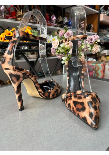 Leopar Trend Model Kadın Topuklu Ayakkabı