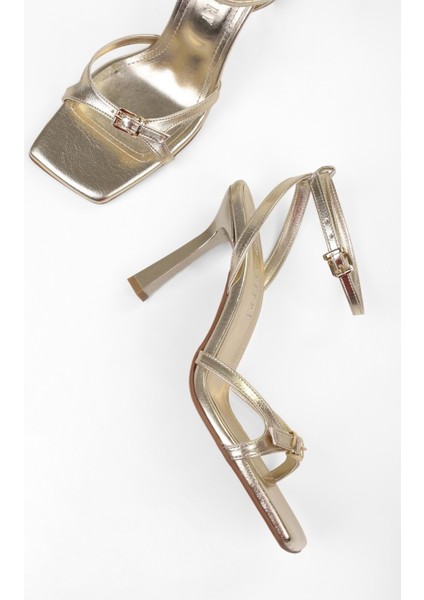 Kadın Jolie Altın Parlak Kemer Detaylı Topuklu Ayakkabı indirimleri