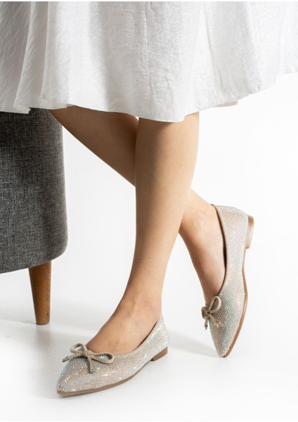 Serra Taşlı Fiyonk Detaylı Sivri Burun Düz Taban Günlük Babet fırsatları