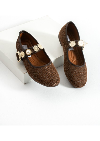 Kraki Kilim Kumaş Yuvarlak Burun Aksesuarlı Kadın Babet