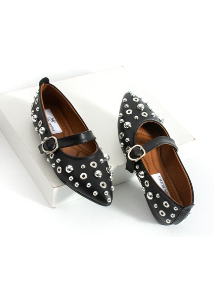 Tramo Trok Aksesuarlı Tek Bant Sivri Burun Kadın Babet