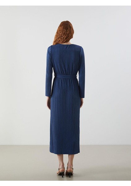 Lcw Vision Bisiklet Yaka Dokulu Krinkle Kadın Elbise fırsatları