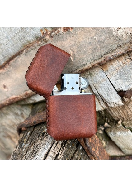 Çakmak Derinin Zarifliği, Zippo’nun Ateşiyle Buluştu