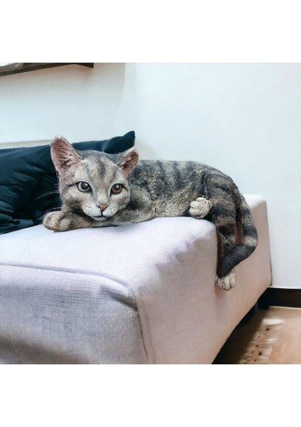 Sarkan Gri Kedi Heykeli - Dekoratif Hediyelik Ev Aksesuarları - Biblo