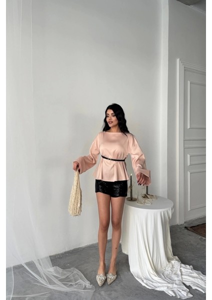 Kemer Detaylı Saten Bluz - Pembe