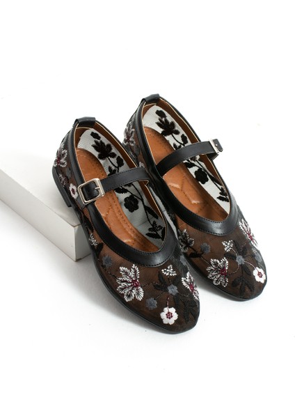 Lyona Nakış Detaylı Dantel Babet fırsatları