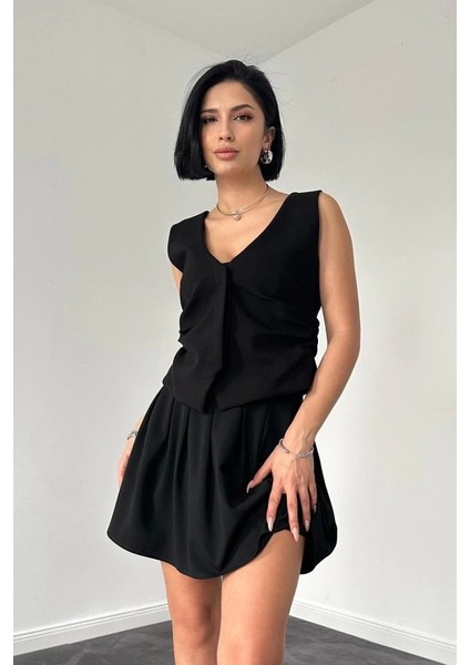 Siyah Pilikaşe Mini Etek