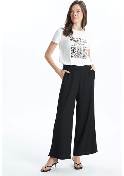 Classic Ekru Bisiklet Yaka Baskılı Kısa Kollu Kadın Tişört