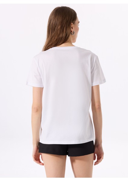 Bisiklet Yaka Baskılı Beyaz Kadın T-Shirt M5SL-TST1833 fırsatları