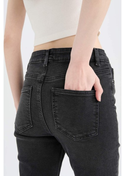 Skinny Fit Yüksek Bel Düz Paça Uzun Jean Kar Yıkamalı Pantolon D6601AX25SP
