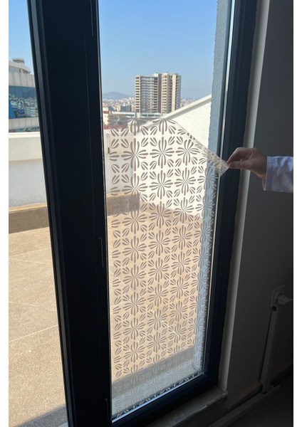 Cam Dekoru Tutunma Özellikli Şeffaf Gri Renk Kar Tanesi Desenli 58-500 cm fiyatları