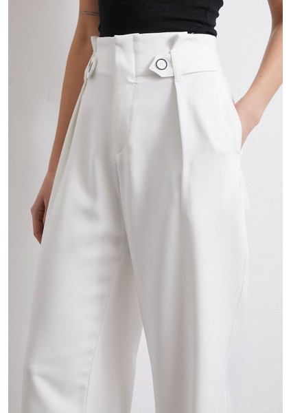 Bel Detaylı Wide Leg Pantolon Ekru