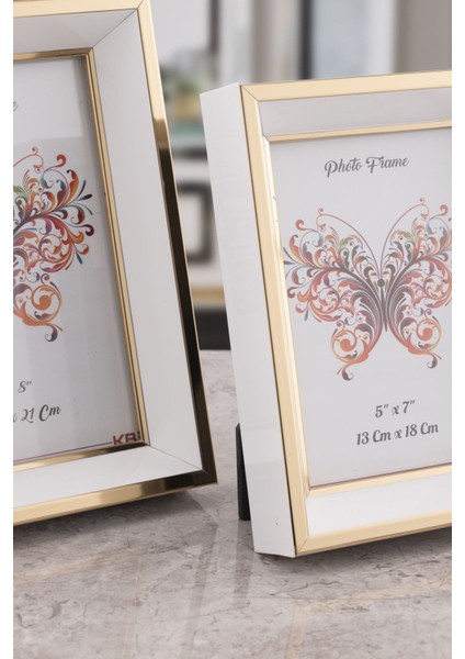 Milano Camlı Dekoratif Resim Çerçevesi Beyaz-Gold Ayarlanabilir Ayaklı-Duvara Asılabilir 13X18 cm modelleri