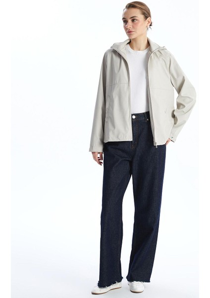 Lcwaıkıkı Classic Kapüşonlu Düz Deri Görünümlü Kadın Yağmurluk fiyatları