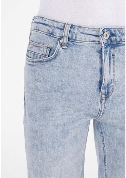 Straight Fit Düşük Bel Erkek Açik İndigo Jean Şort indirimleri