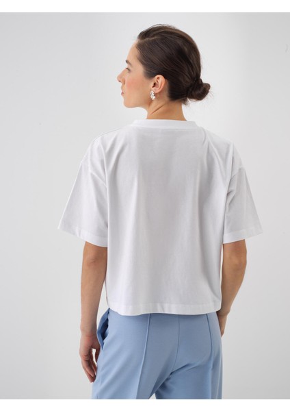 Kadın Beyaz Oversize Pamuklu Tişört