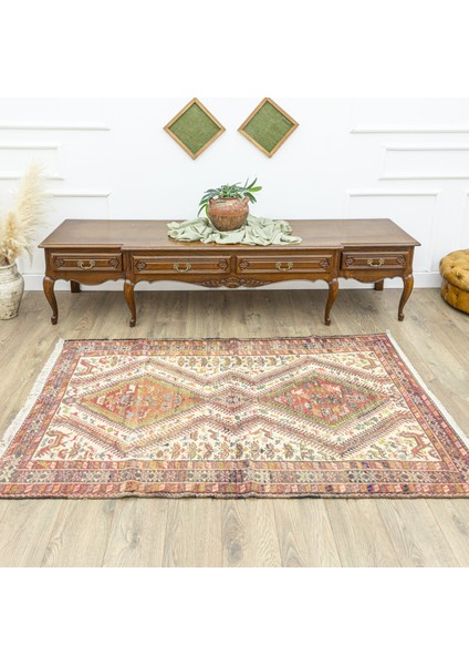 Kirk Geometrik Tasarımlı Sumak Kilim 115 x 192 cm