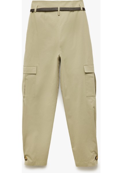 Pamuklu Yüksek Bel Kargo Cep Detaylı Kısa Jogger Pantolon fırsatları