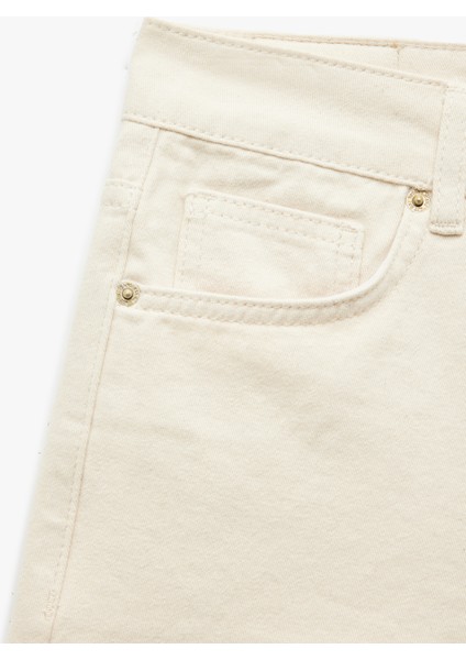 Normal Bel Pamuklu Düğmeli Beş Cepli Mini Denim Şort