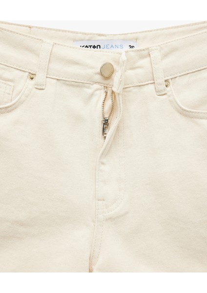 Normal Bel Pamuklu Düğmeli Beş Cepli Mini Denim Şort