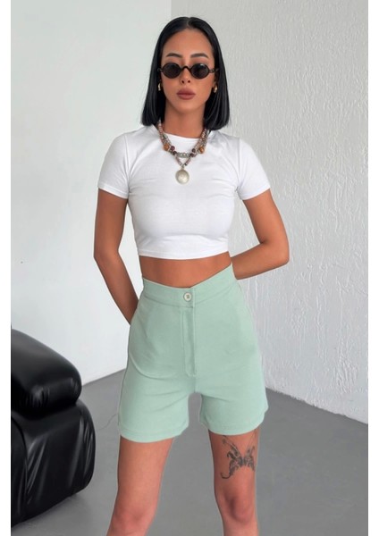 Tarz ve Rahatlığı Bir Arada Sunan Yüksek Bel Esnek Likralı Krep Şort Su Yeşili modelleri