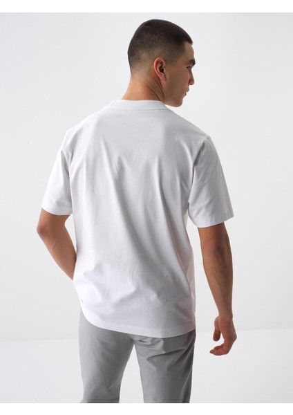 Erkek Beyaz Regular Fit Pamuklu Tişört fırsatları