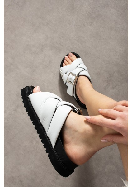 Babiana Hakiki Deri Tokalı Beyaz Terlik modelleri