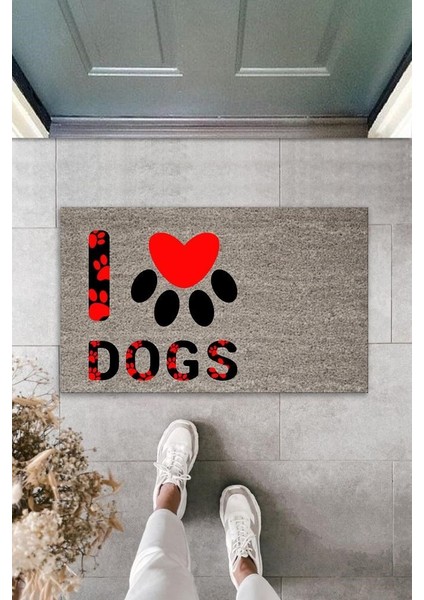 Dijital Baskı Gri Kırmızı Kalpli Patili I Love Dogs Dekoratif Kapı Paspası K-2076