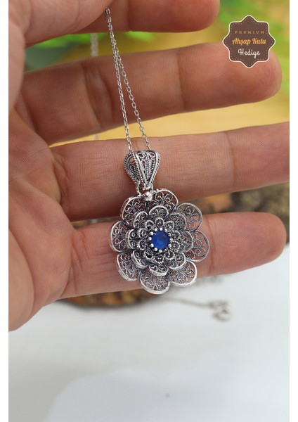 Safir Taşlı Çiçek Model Oksitli Telkari Kadın Gümüş Kolye 201023919